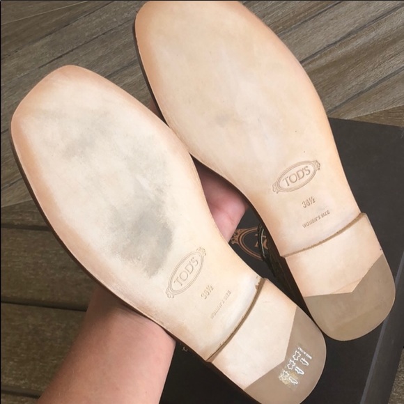 Tod's Snakeskin Ankle Strap Flat Sandals Gold 6.5 - Picture 8 of 8